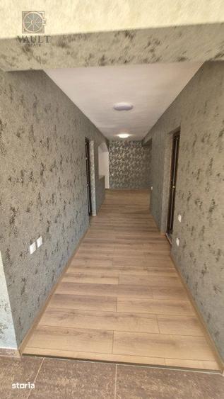 Casă cu 9 camere cu Teren 510 Mp în Crevedia
