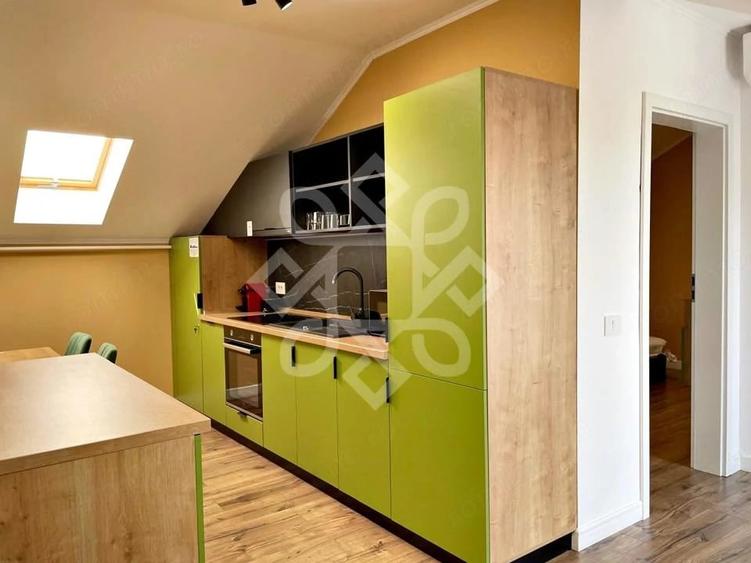 Apartament cu 3 camere semidecomandat în Central