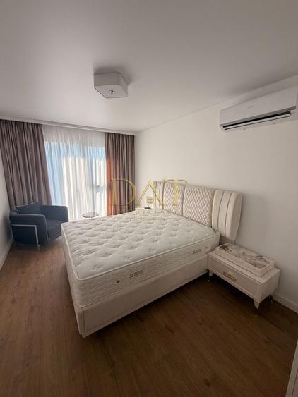 Apartament cu 3 camere în Zorilor