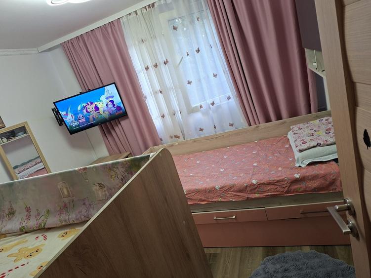 Apartament cu 2 camere semidecomandat în Lujerului