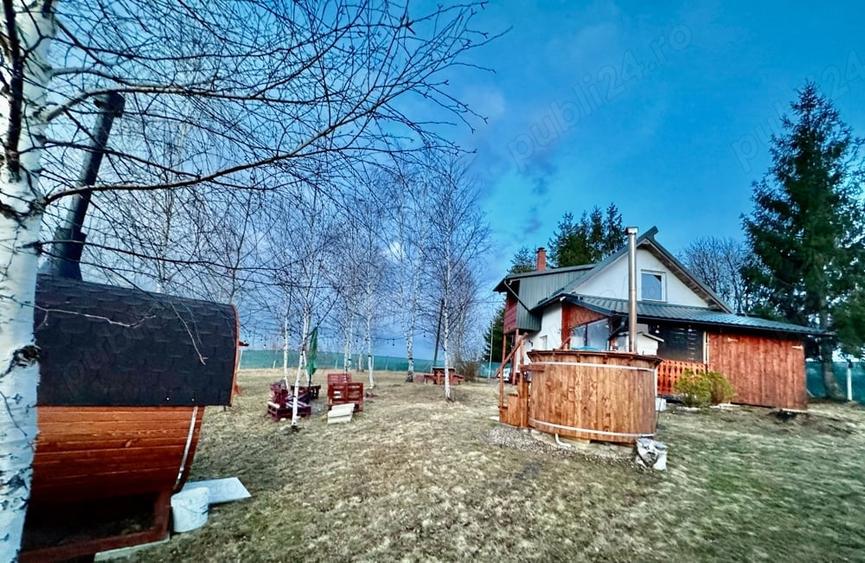 Casă cu 3 camere cu Teren 805 Mp în Râșca