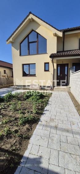 Duplex cu 3 camere cu Canalizare în Moșnița Nouă