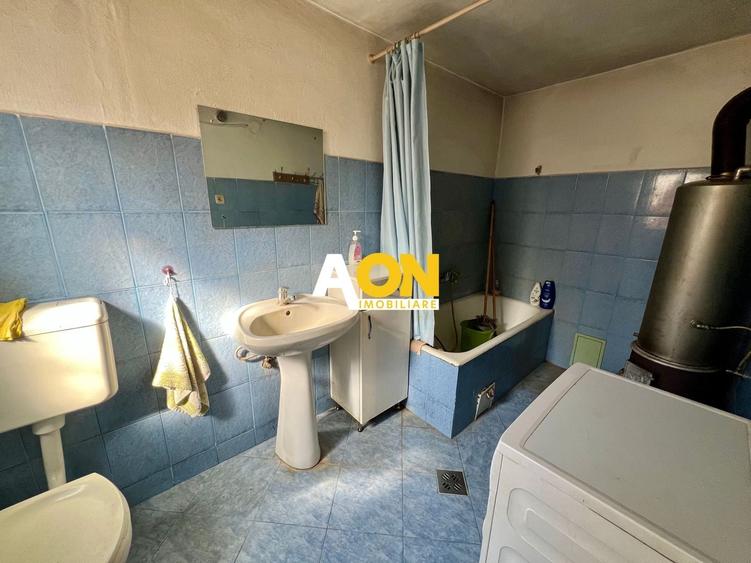 Casă individuală cu 3 camere cu Canalizare în Pianu de Sus