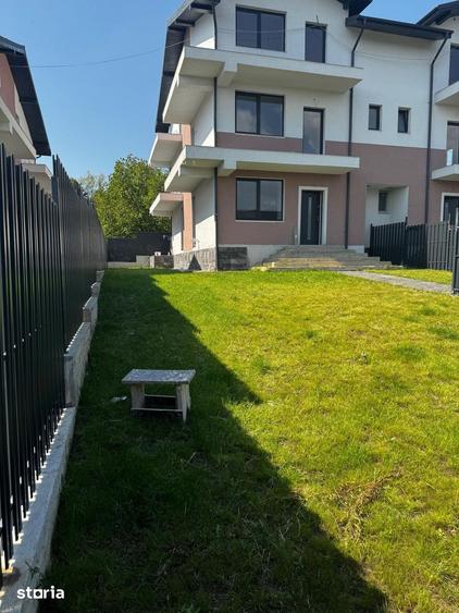 Casă cu 5 camere cu Teren 234 Mp în Central
