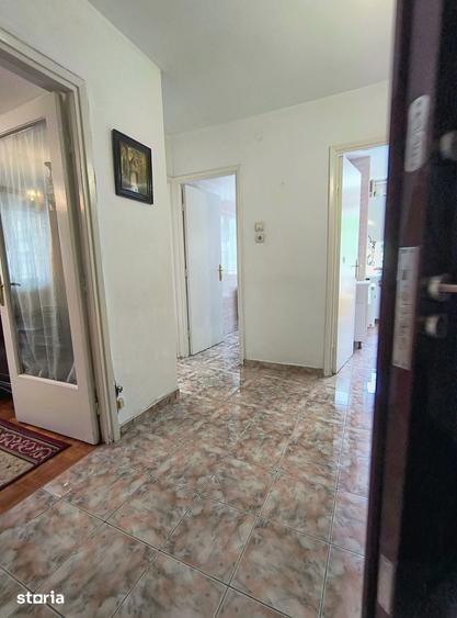 Apartament cu 2 camere semidecomandat în Victoriei