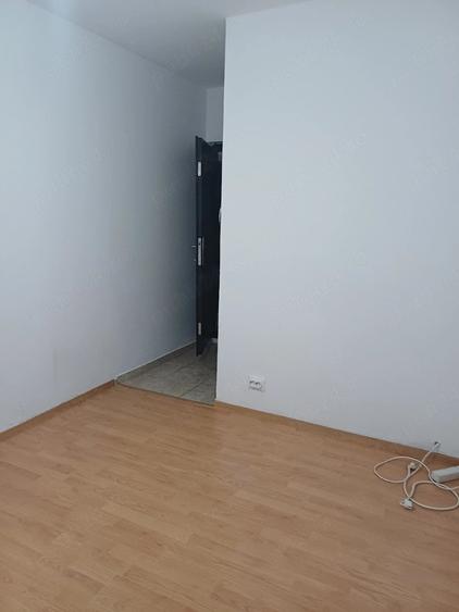 Garsonieră decomandată în Podul de Piatră