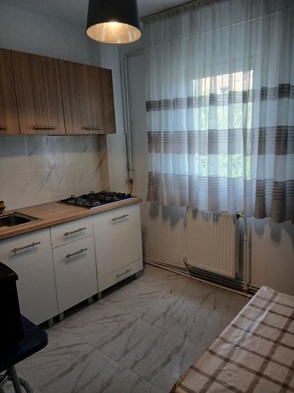 Vand apartament 2 camere comanesti - 5