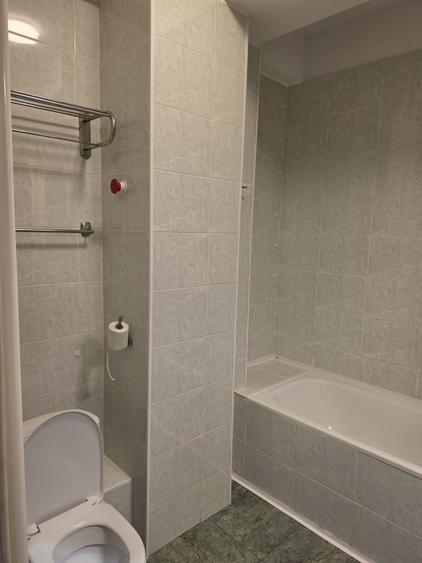Apartament cu 2 camere decomandat în Roșu
