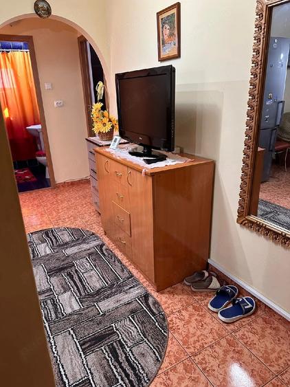 Apartament cu 2 camere decomandat în Horia
