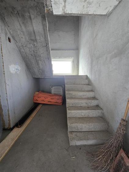 Casă cu 4 camere cu Teren 300 Mp în Palota