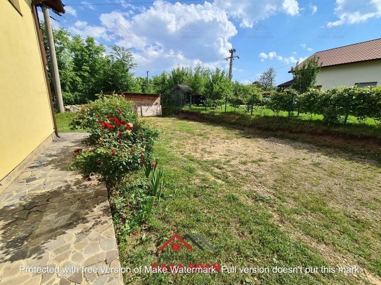 Casă cu 10 camere cu Teren 1676 Mp în Central