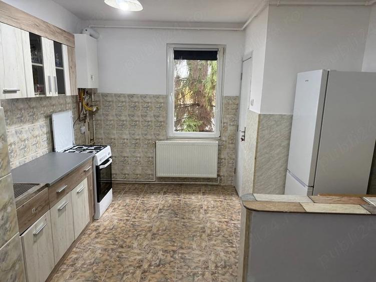 Apartament cu 2 camere decomandat în Pandurilor