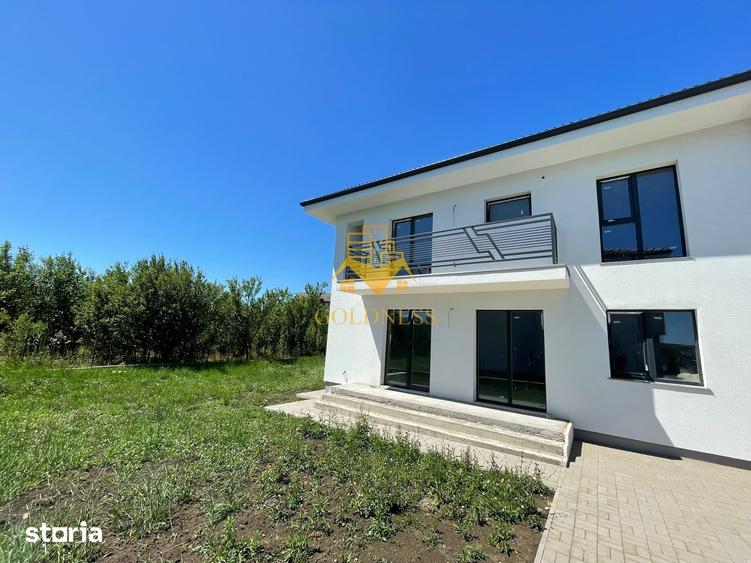Casă cu 4 camere cu Teren 470 Mp în Jucu