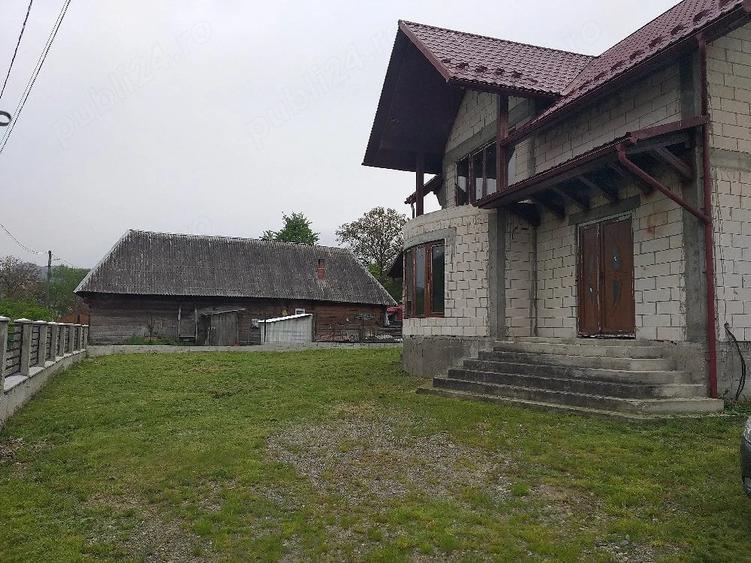 Casă cu Teren 555 Mp în Budești