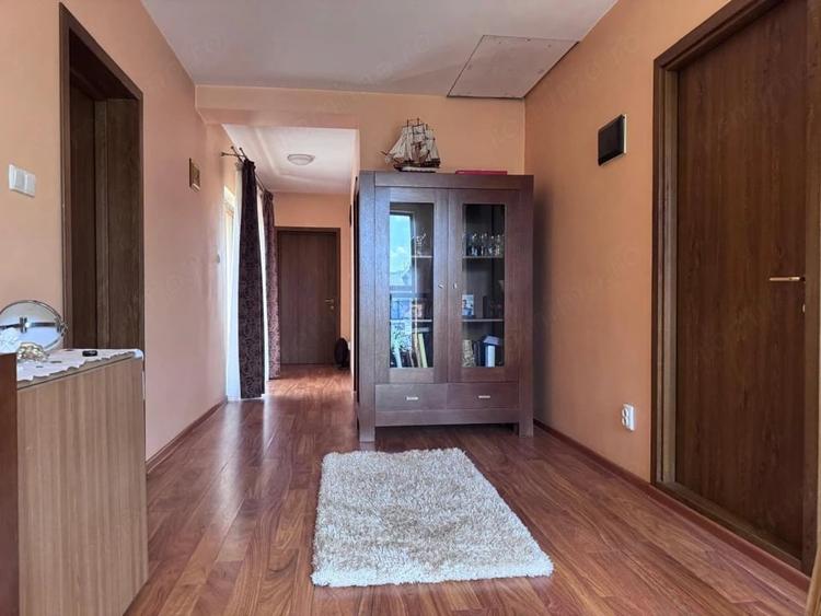 Casa S+P+1, 280 mp utili, 585 mp teren, zona Lapu? - 6