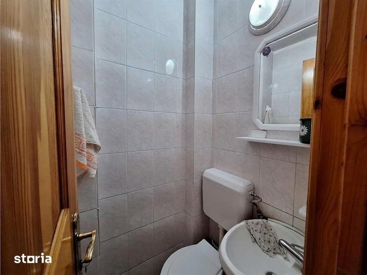 Casă cu 6 camere cu Teren 200 Mp în Ultracentral