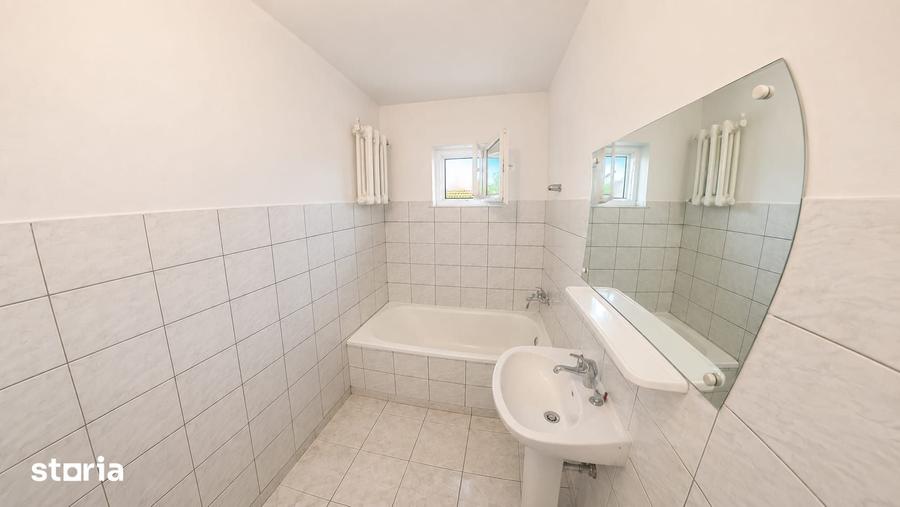 Casă cu 4 camere cu Teren 563 Mp în Central