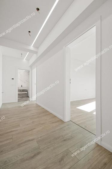 Apartament cu 3 camere decomandat în Sud