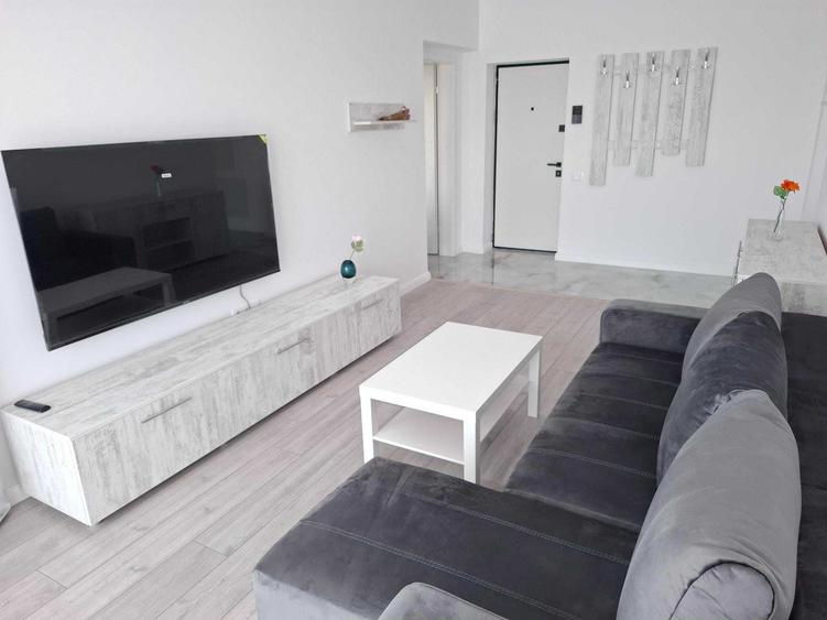 Apartament cu 2 camere decomandat în Runcu