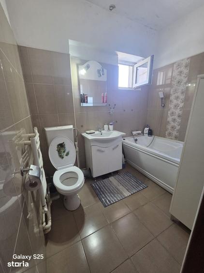 Apartament cu 4 camere în Cug