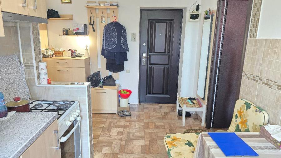 Apartament cu 2 camere decomandat în Piața Centrală