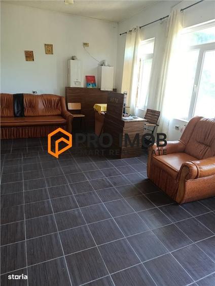 Casă cu 4 camere decomandat în Lunca Frumoasă