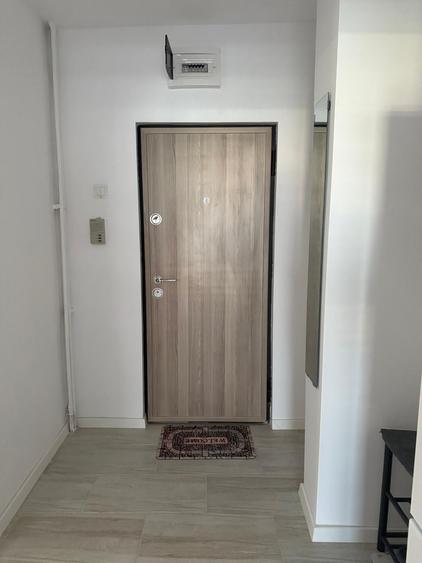 Apartament cu 2 camere semidecomandat în Liviu Rebreanu