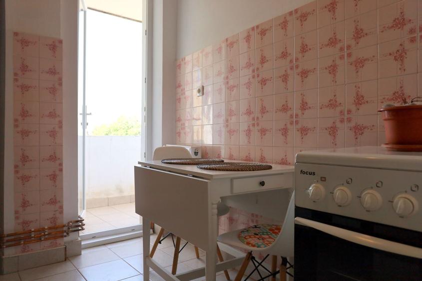 Apartament cu 3 camere, mobilat în Ultracentral