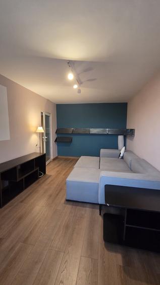 Apartament cu 2 camere decomandat în Costin Georgian
