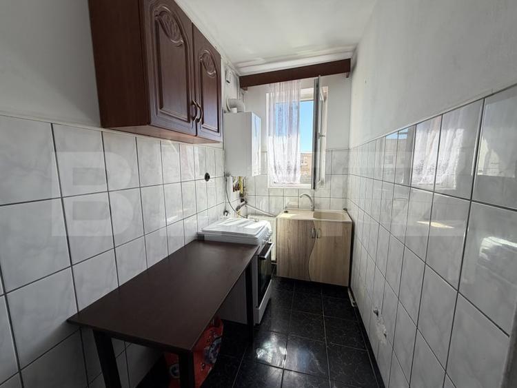 Apartament cu 2 camere decomandat, mobilat în 9 Mai