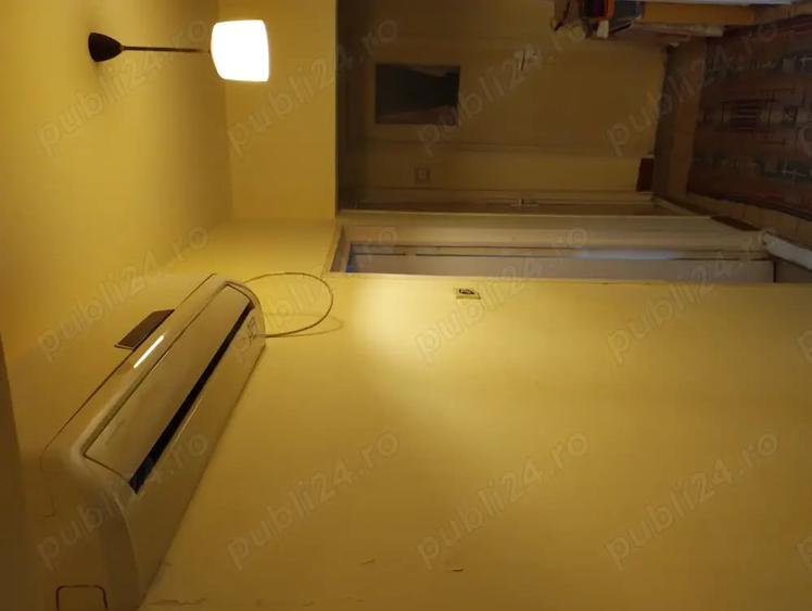 Apartament cu 4 camere decomandat în Confecții