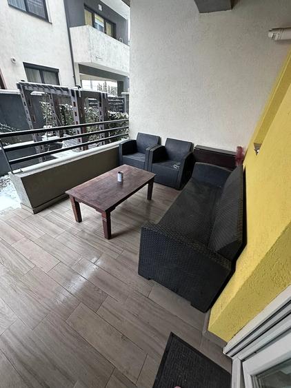 Apartament cu 2 camere semidecomandat în Giroc