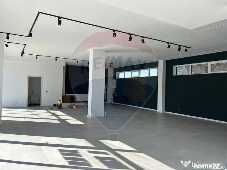 Spațiu comercial, de 111 mp, în Central