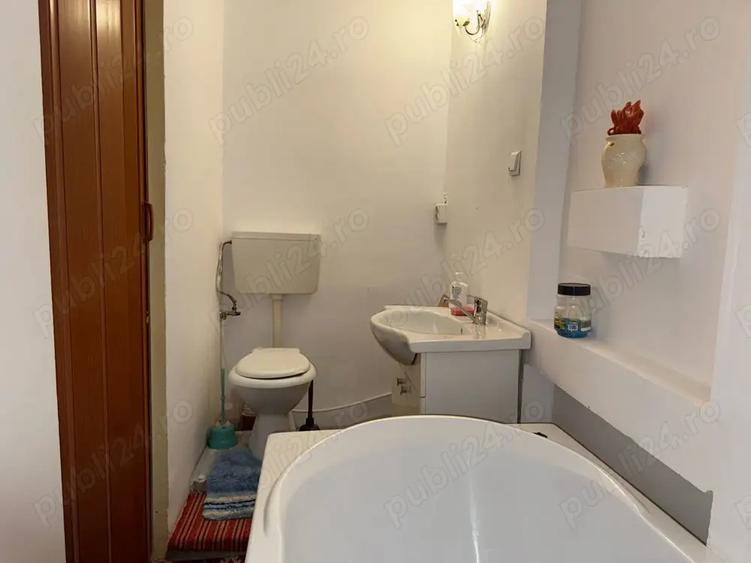 Apartament cu 2 camere semidecomandat în Central