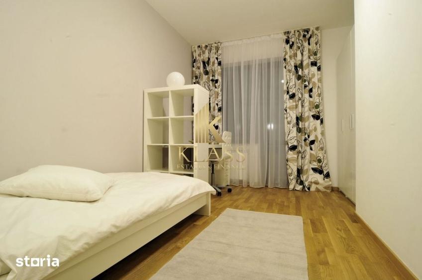 Apartament cu 4 camere decomandat în Băneasa