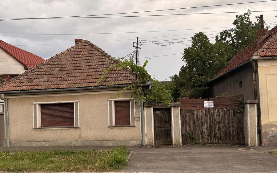 Casă cu 2 camere în Oșorhei