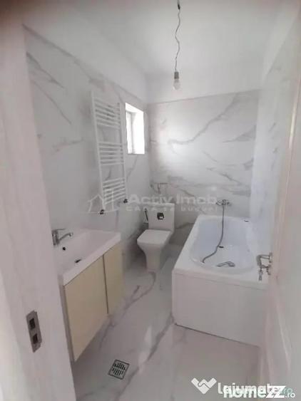 Casă cu 4 camere cu Teren 200 Mp în Prelungirea Ghencea