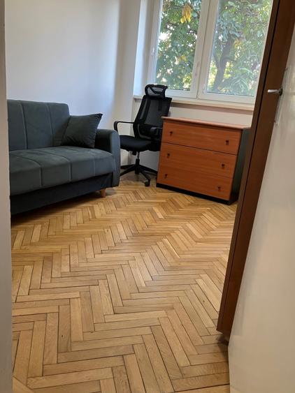 Apartament cu 3 camere semidecomandat în Ștefan cel Mare