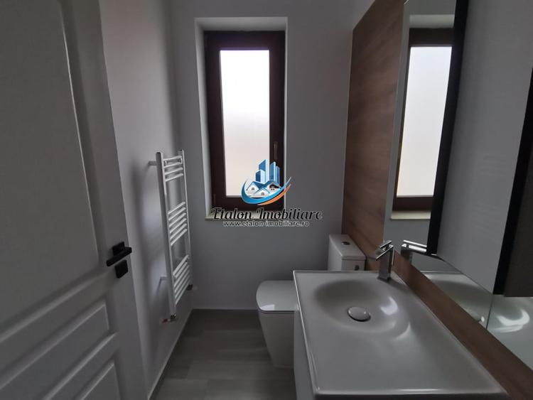 Casă individuală cu 4 camere cu Teren 150 Mp în Periferie