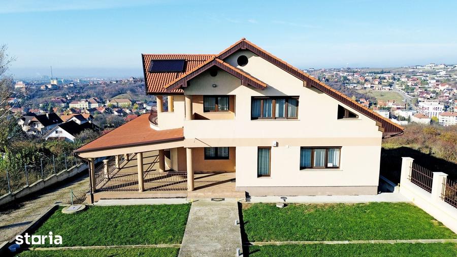 Casă cu 4 camere cu Teren 2000 Mp în Exterior Vest