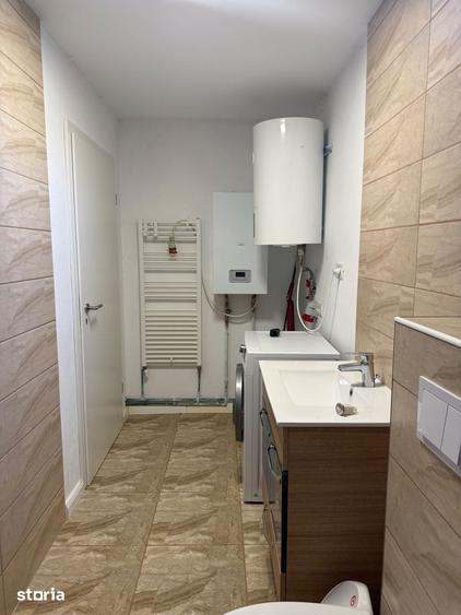 Casă cu 1 camere cu Teren 1460 Mp în Peciu Nou