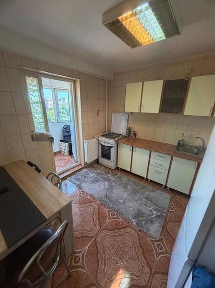 Apartament cu 2 camere decomandat în Crângași