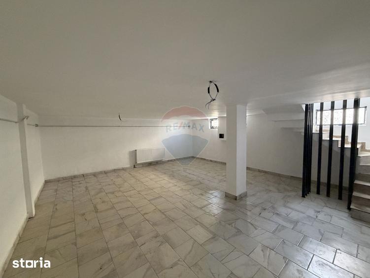 Casă cu 3 camere cu Teren 400 Mp în Golești