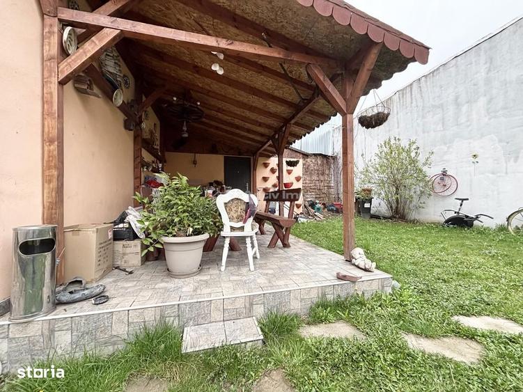 Casa zona centrala - singur in curte - 243 mp - 11