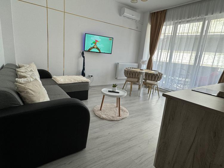 Apartament cu 2 camere semidecomandat în Nord