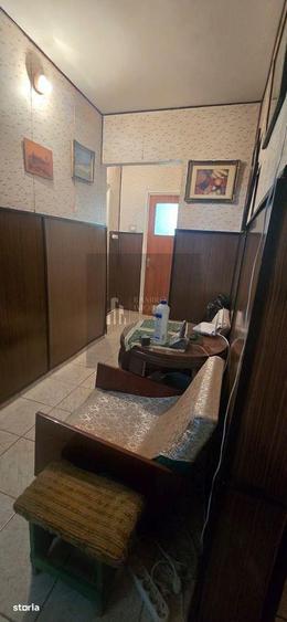 Apartament cu 4 camere decomandat, mobilat în Berceni