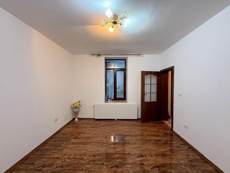 Apartament cu 2 camere decomandat, mobilat în Badea Cârțan