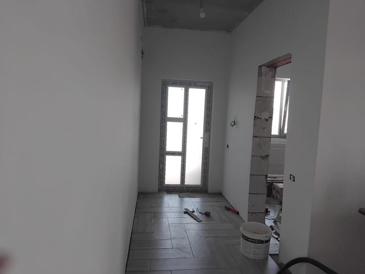 Casă cu 4 camere cu Teren 400 Mp în Sud