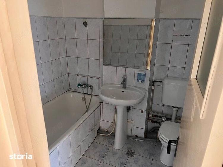 Mosilor / Stefan cel Mare / et 1 dec / bl 1980 / 2 min Metrou Obor / - 2