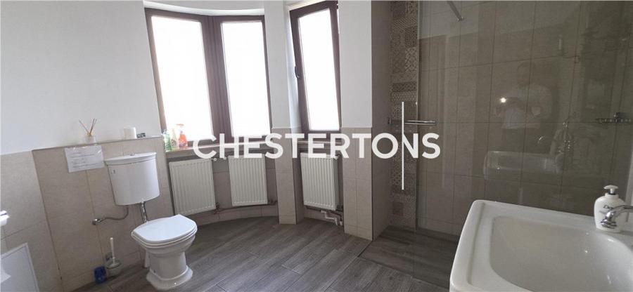 Apartament cu 5 camere decomandat în Ultracentral